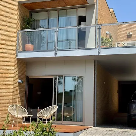 Orange & Sea - Cabedelo House Pool & Tennis بيت للعطل فيانا دو كاستيلو
